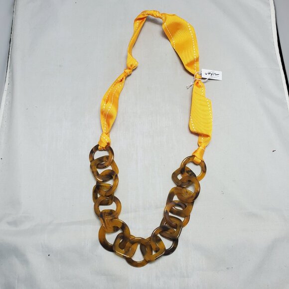 Bijou Tortoise shell with satin ribbon necklace - Picture 3 of 6